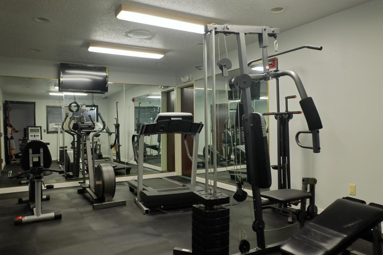 Quality Inn & Suites Woodstock Near Lake Geneva Exteriör bild