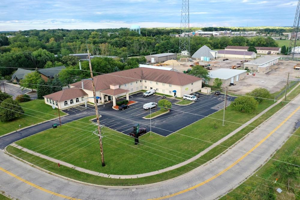 Quality Inn & Suites Woodstock Near Lake Geneva Exteriör bild