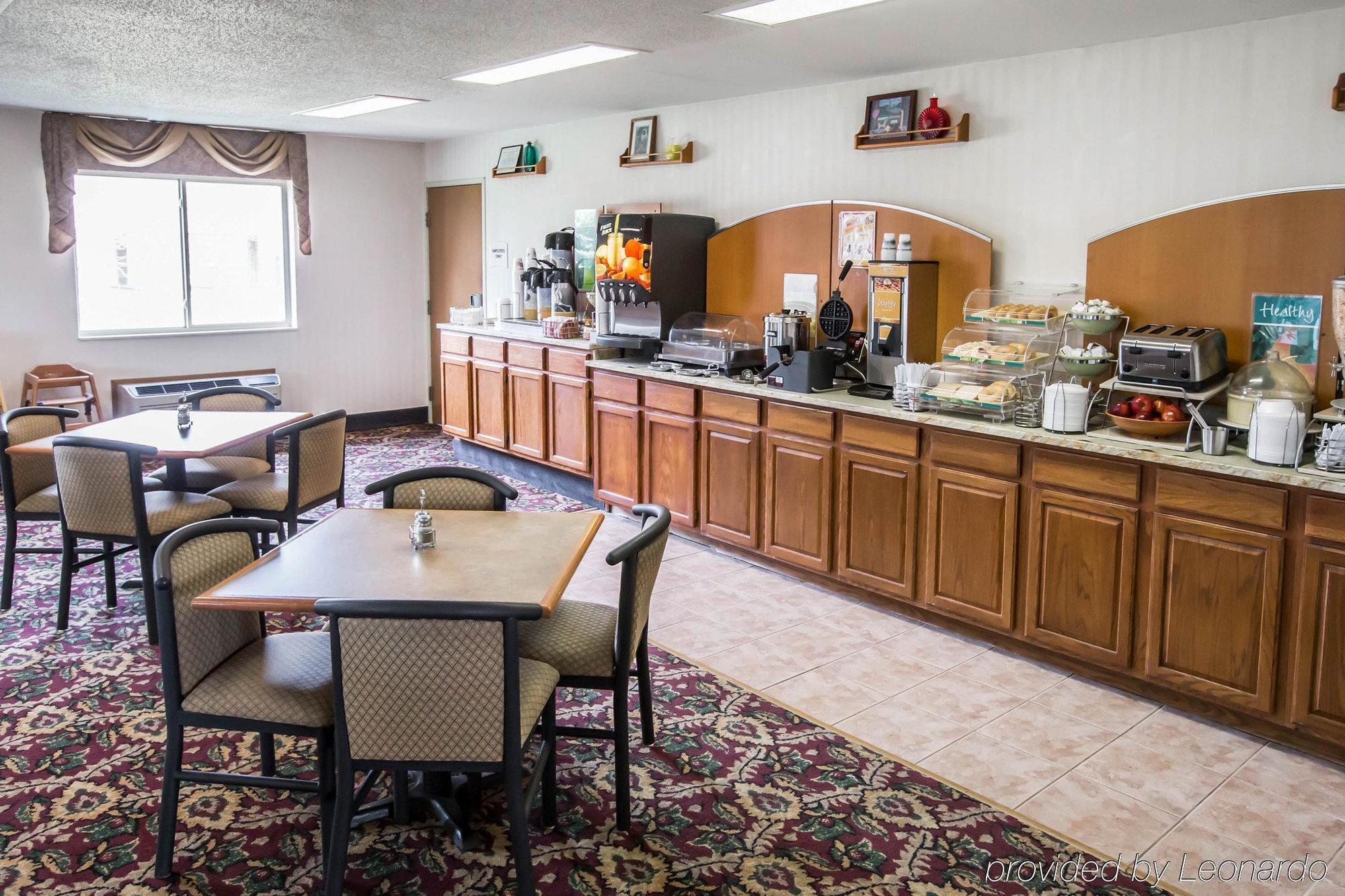 Quality Inn & Suites Woodstock Near Lake Geneva Exteriör bild