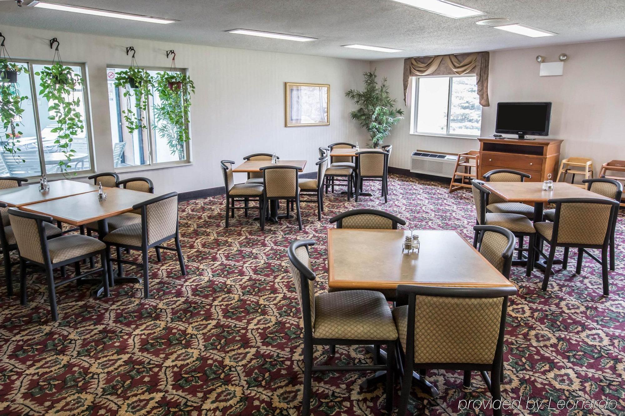 Quality Inn & Suites Woodstock Near Lake Geneva Exteriör bild